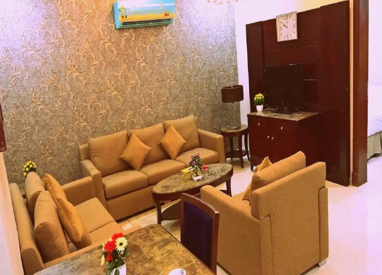 The 40Th Pearl Hotel Suites Jeddah Exterior photo