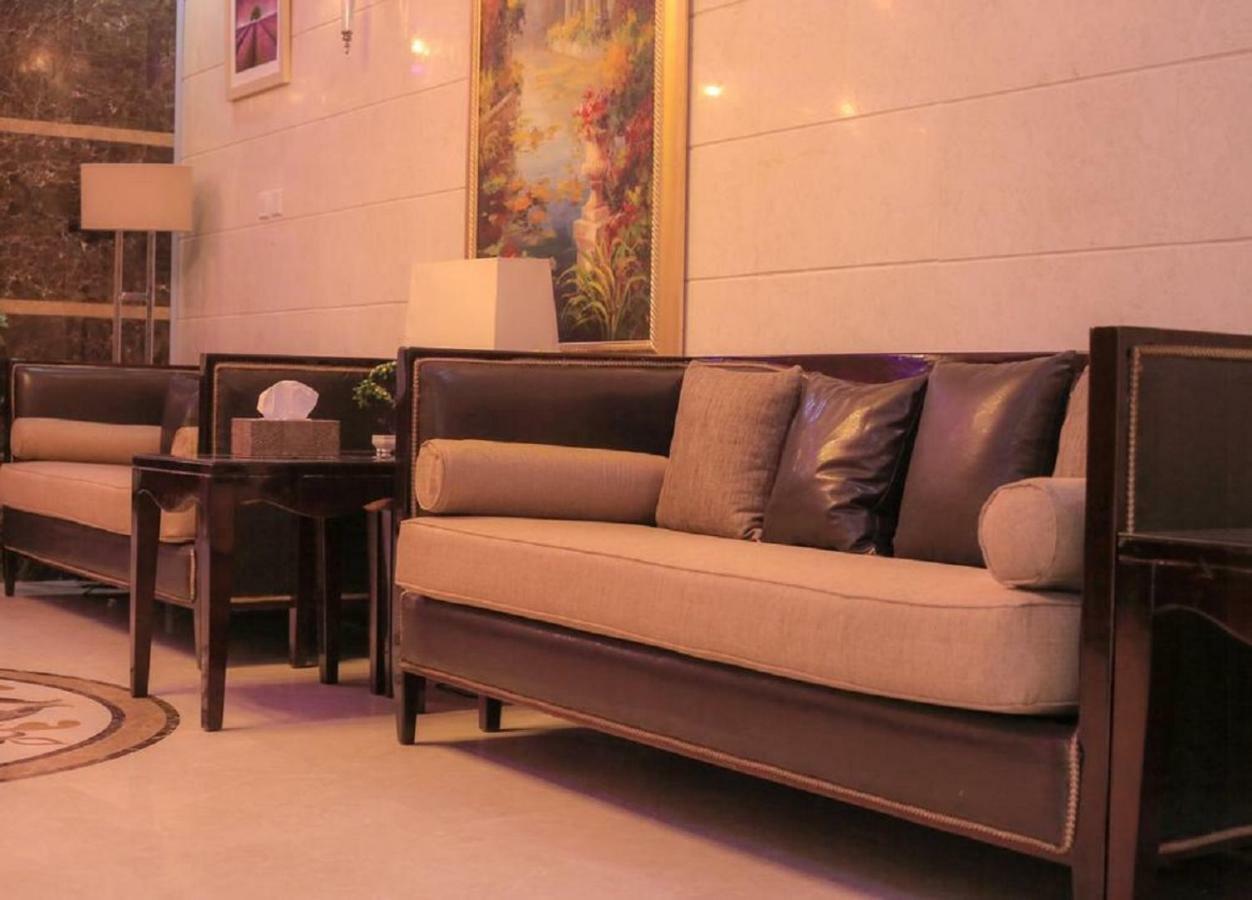 The 40Th Pearl Hotel Suites Jeddah Exterior photo