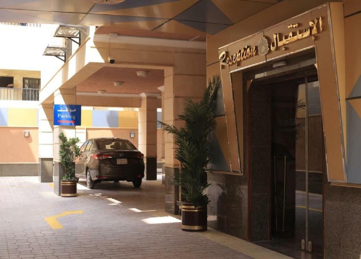 The 40Th Pearl Hotel Suites Jeddah Exterior photo