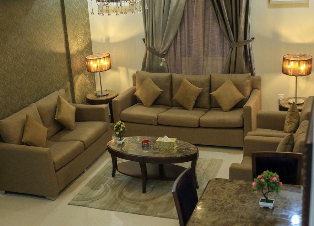 The 40Th Pearl Hotel Suites Jeddah Exterior photo